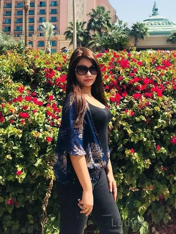 Monika Indian Model, 21 years brunette escorts in Dubai, height 167 sm, Weight kg