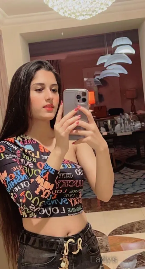 Muskan, 26 years brunette escorts in Dubai, height 172 sm, Weight  kg