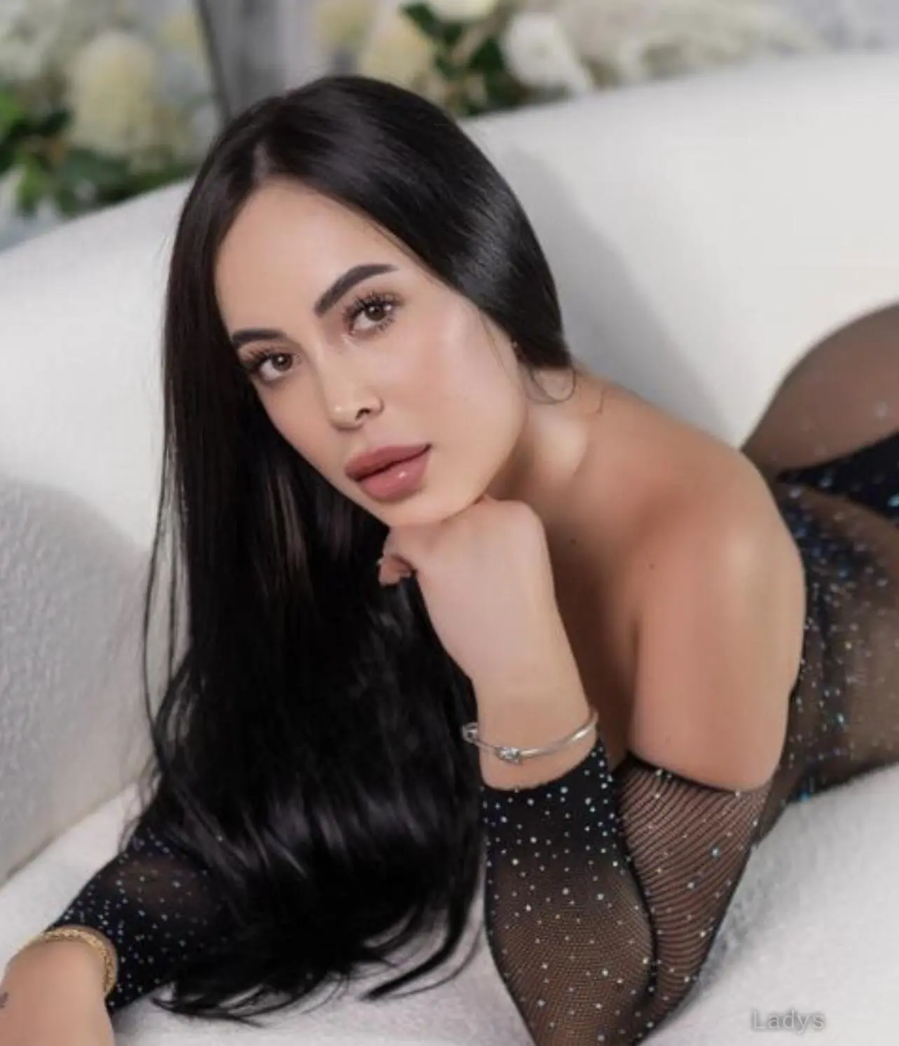 Ornella JVC Toys, 23 years brunette escorts in Dubai, height 167 sm, Weight 61 kg