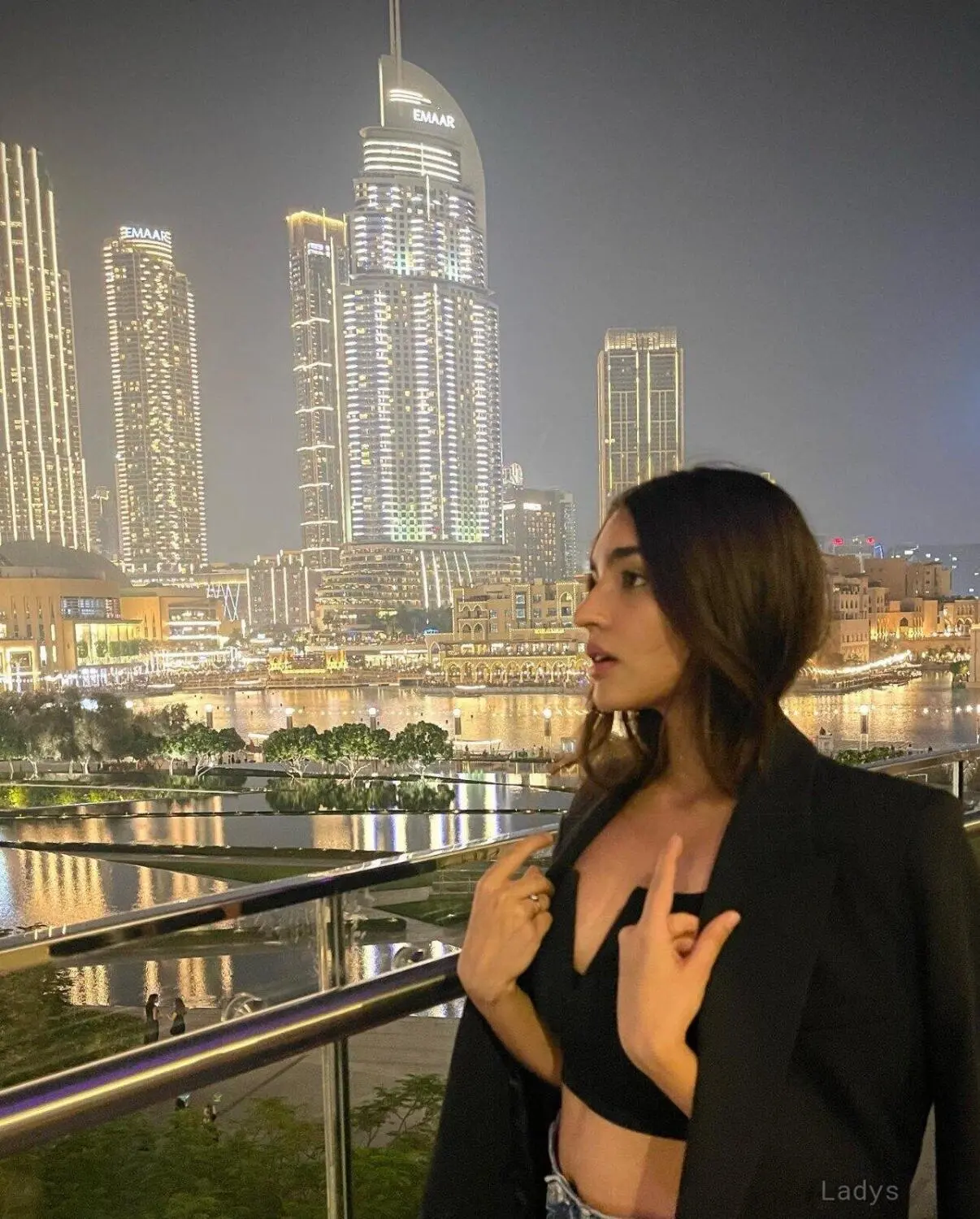 Priya Indian Model11, 21 years brunette escorts in Dubai, height 168 sm, Weight kg