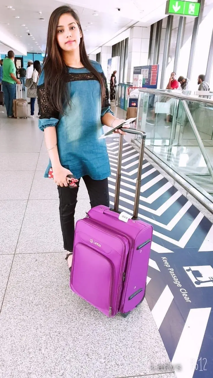 Sanam Pakistani Model, 22 years brunette escorts in Dubai, height 167 sm, Weight kg