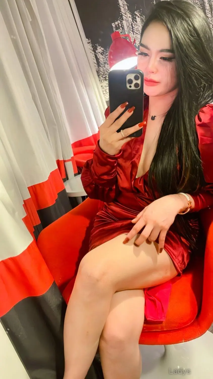 Sandy, 28 years brunette escorts in Dubai, height 157 sm, Weight kg