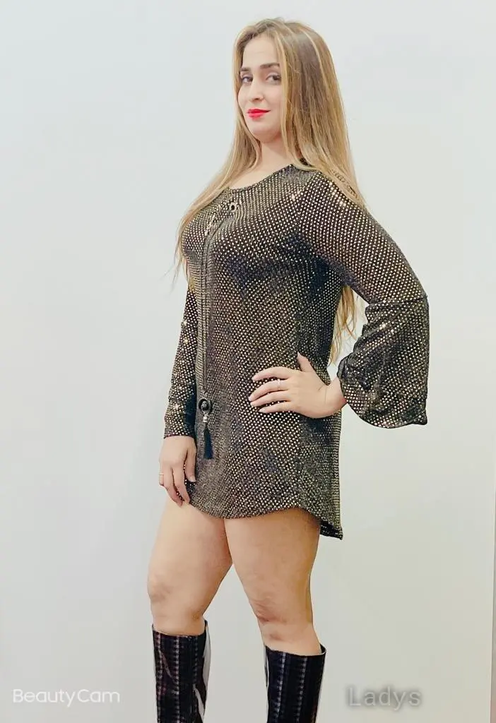 Saniya College Girl, 22 years brunette escorts in Dubai, height 167 sm, Weight  kg