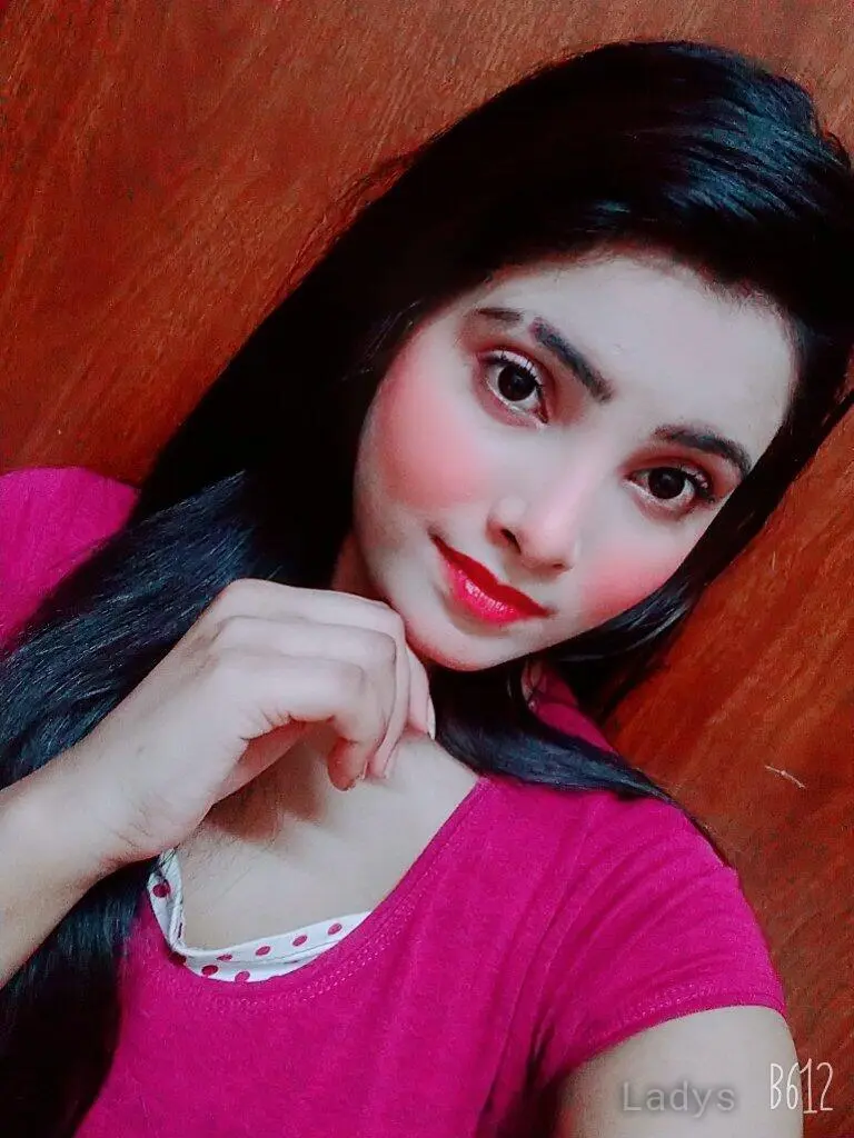 Sarika Vip Girl, 23 years brunette escorts in Dubai, height 166 sm, Weight kg