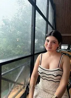 SEXY MISTRESS ANJALI, 23 years brunette escorts in Dubai, height 163 sm, Weight 52 kg