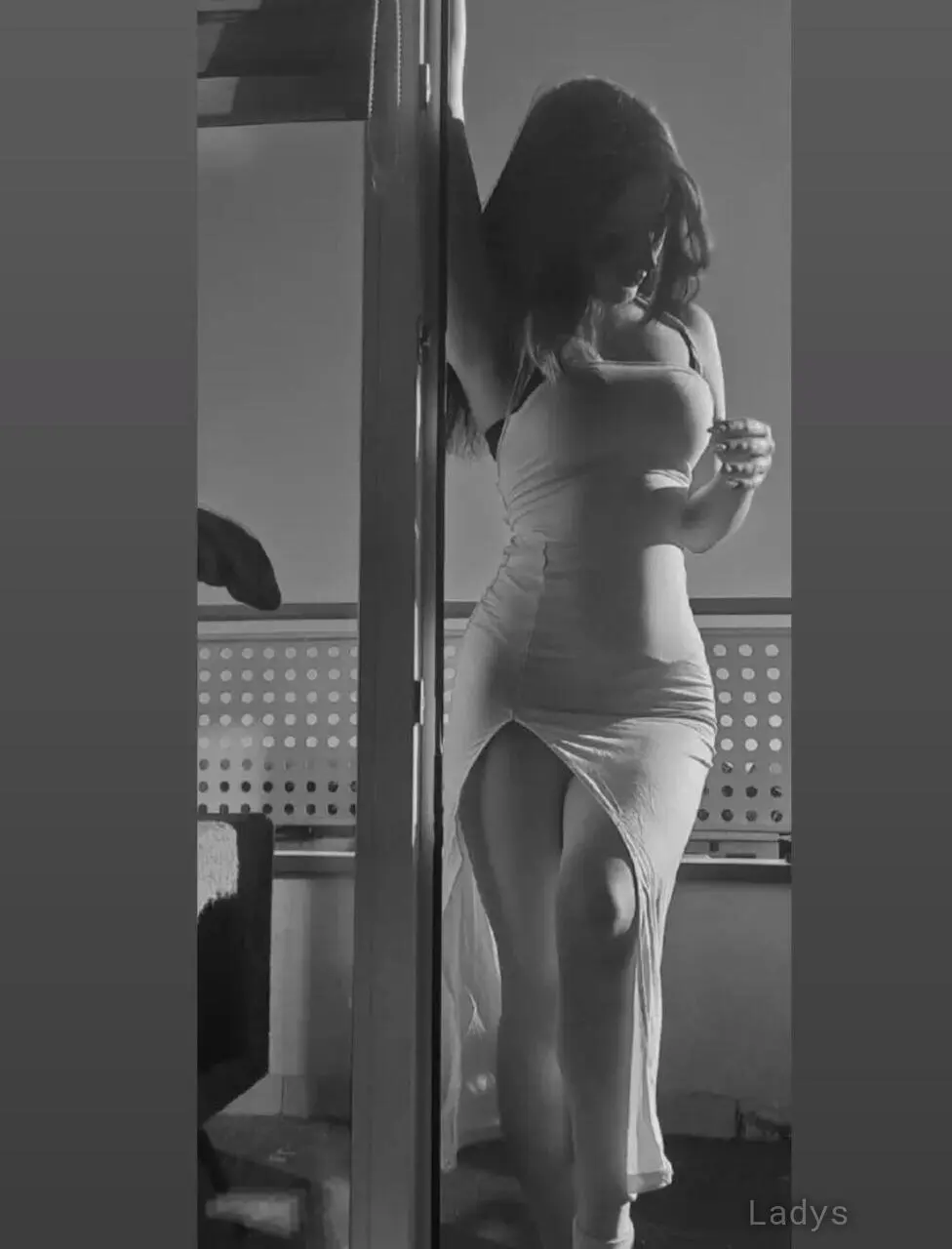 Ola, 24 years brunette escorts in Erbil, height 150 sm, Weight kg