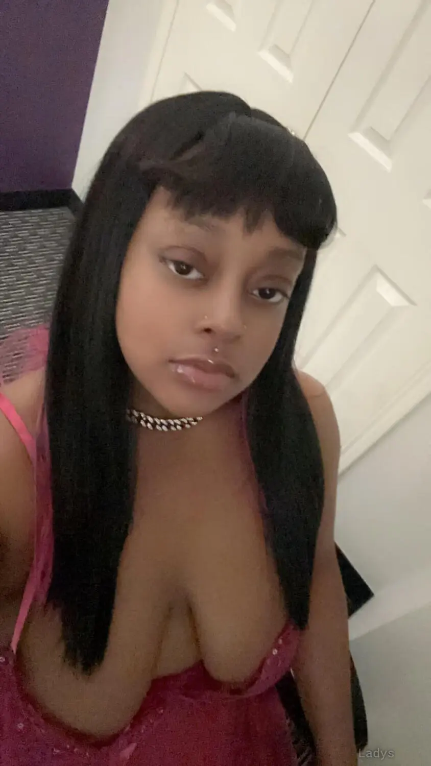 Diamond, 20 years brunette escorts in Fresno, height 168 sm, Weight 83 kg