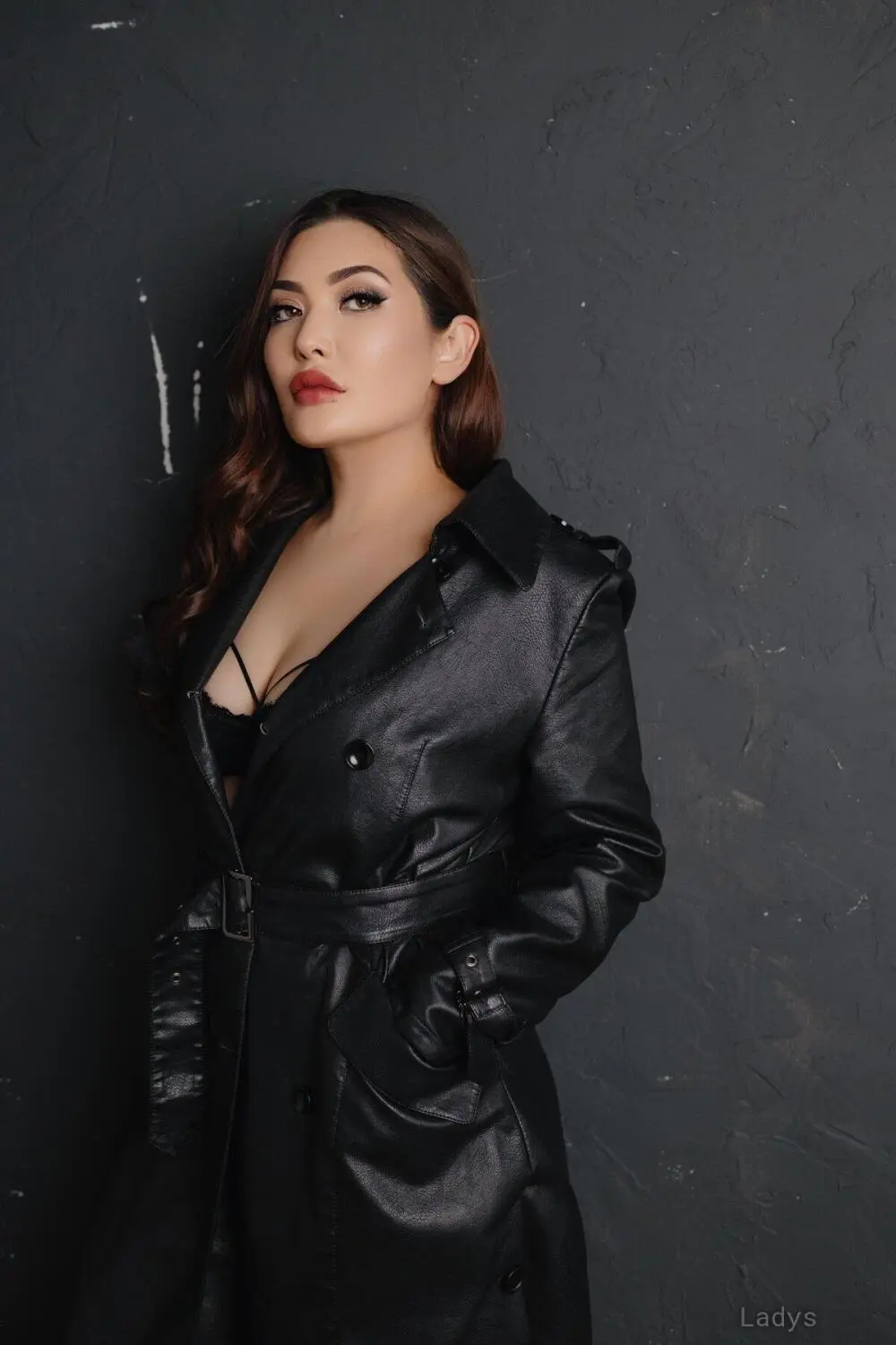 Angela, 25 years brunette escorts in Fujairah, height 165 sm, Weight kg