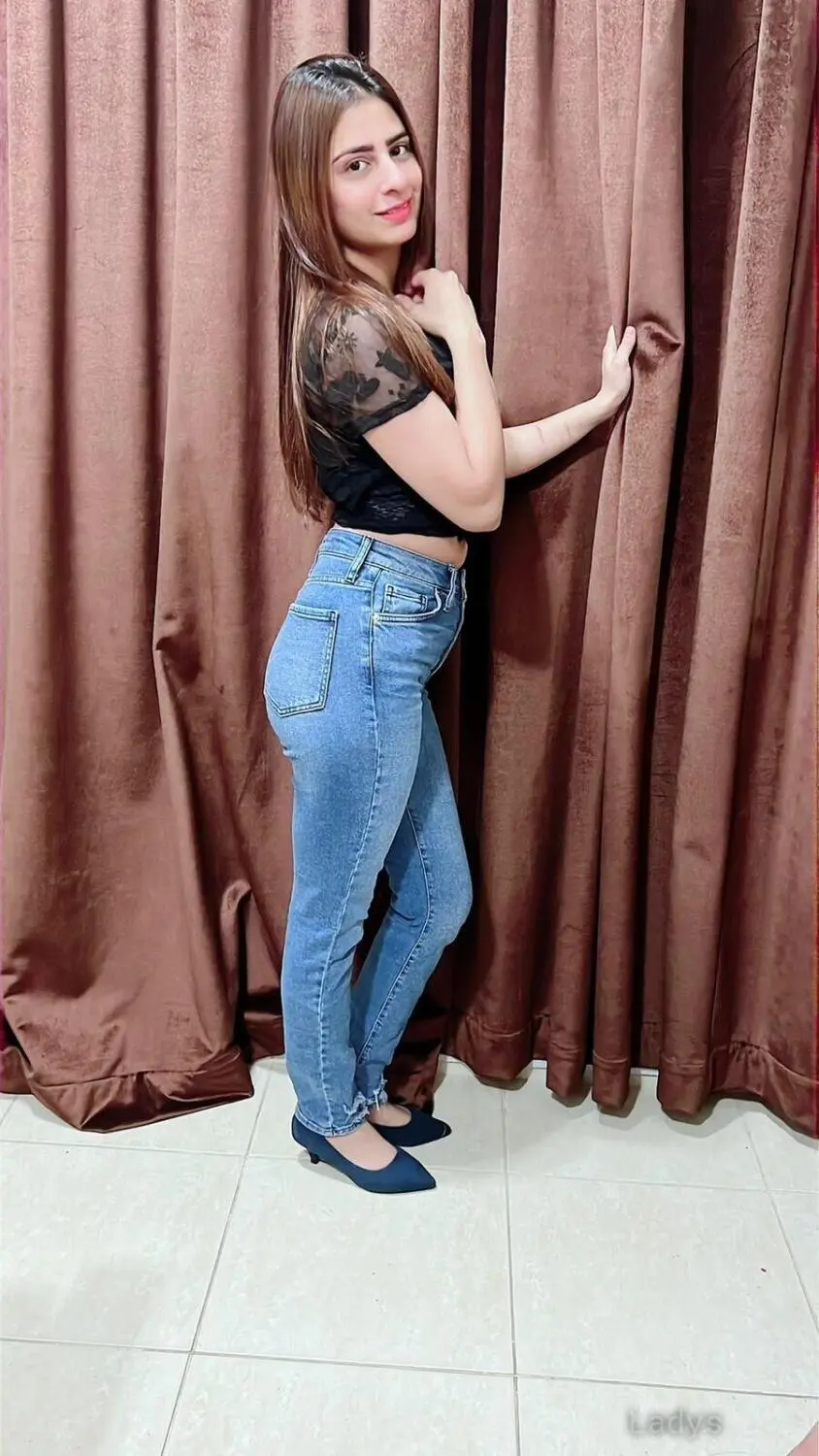 Jagriti, 21 years brunette escorts in Fujairah, height 167 sm, Weight kg