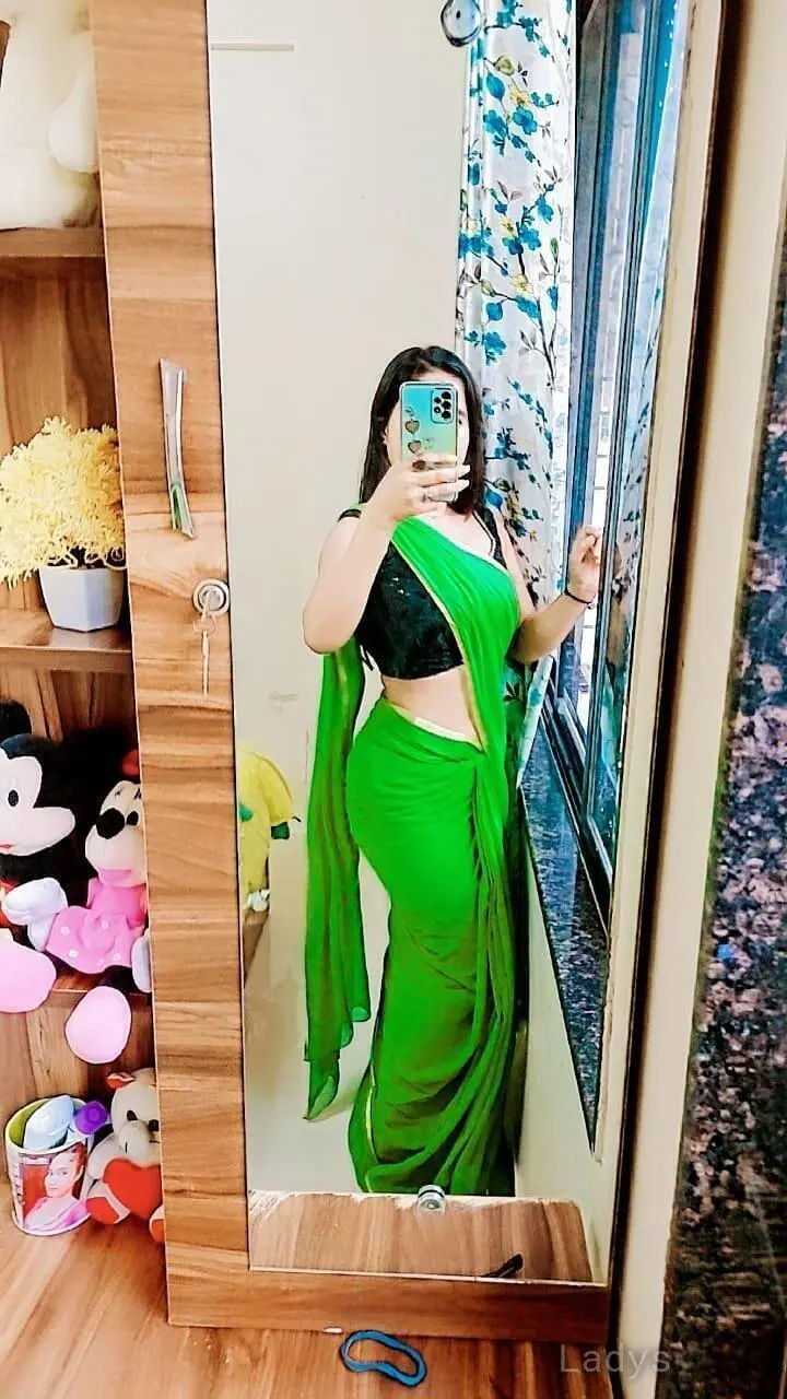 Jiya, 24 years brunette escorts in Fujairah, height 165 sm, Weight  kg