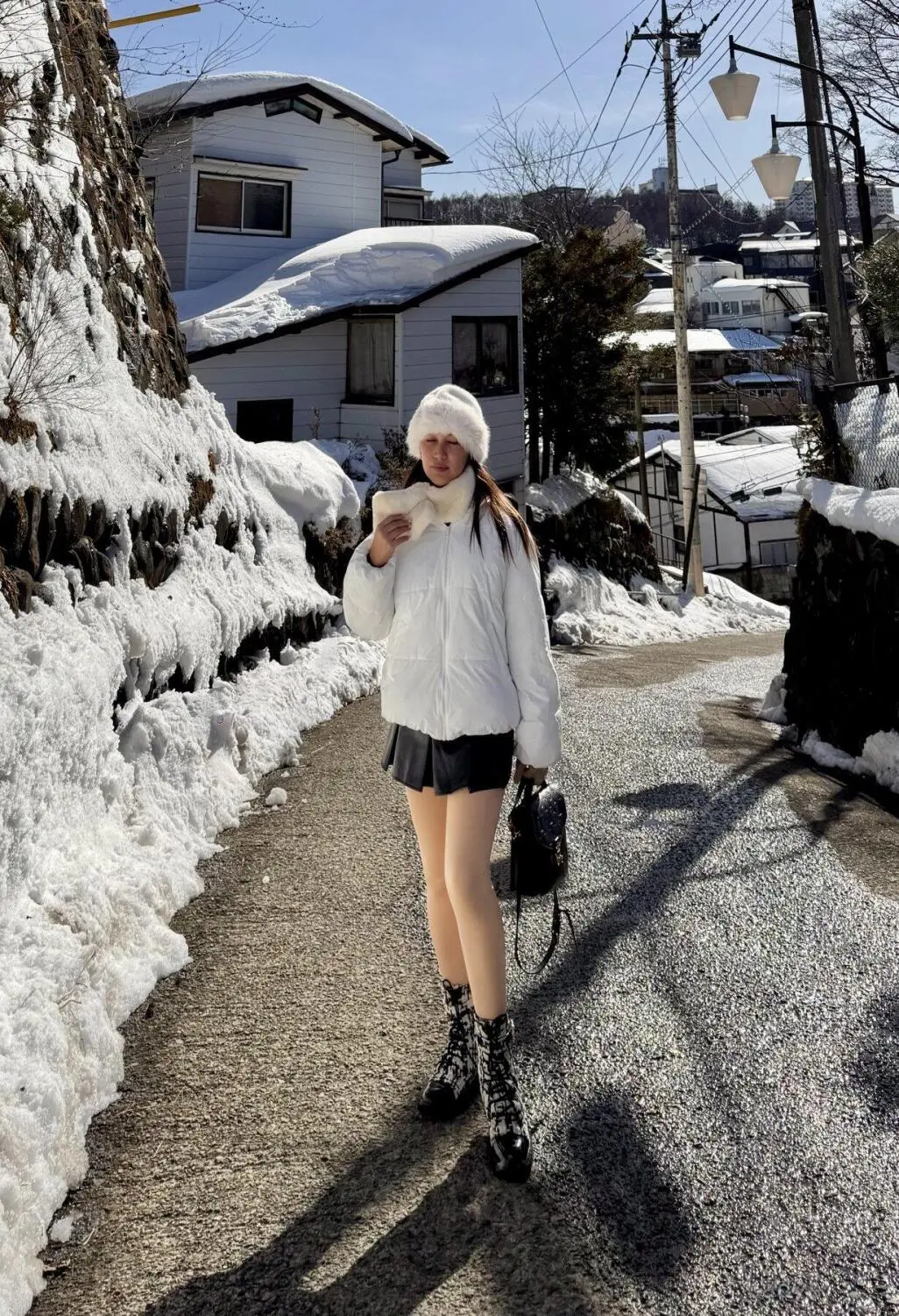 Kist, 23 years brunette escorts in Fukuoka, height 160 sm, Weight  kg