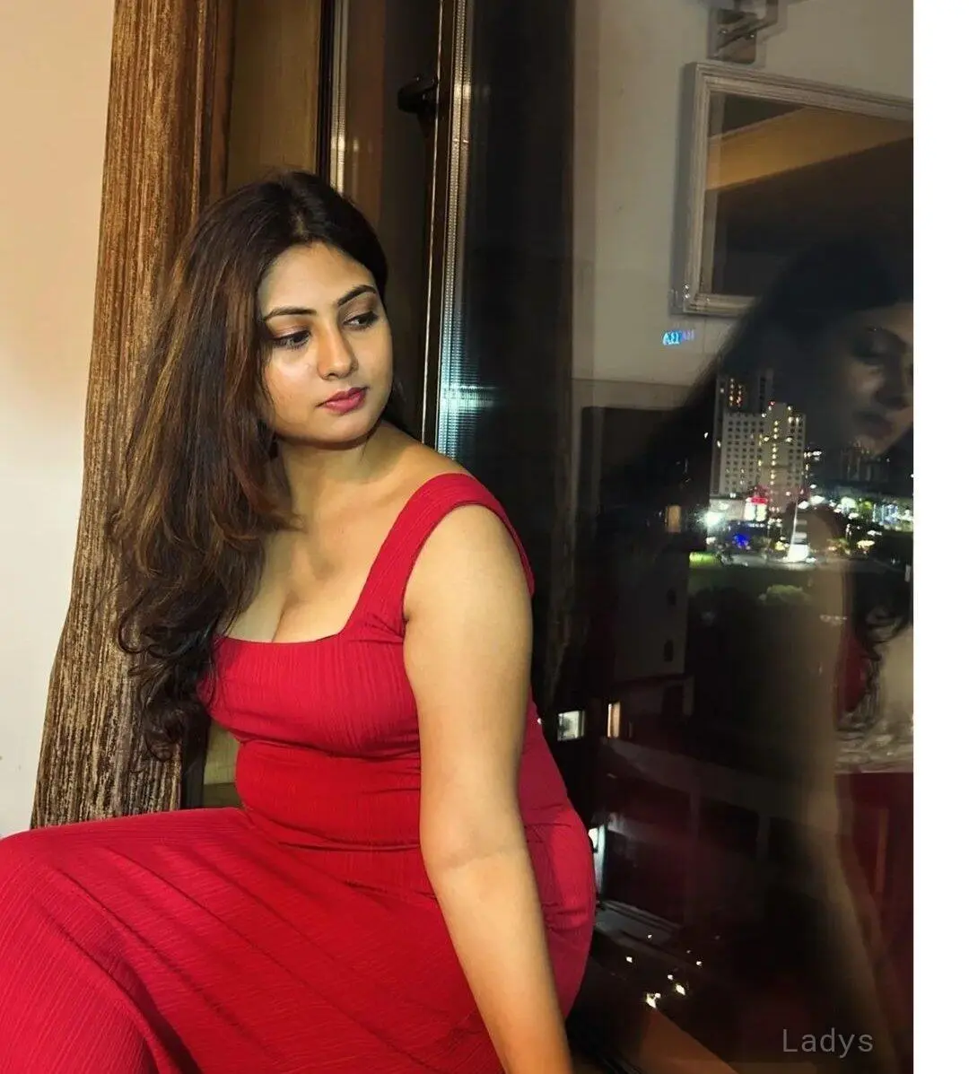 Linda, 22 years brunette escorts in Ghaziabad, height 154 sm, Weight  kg