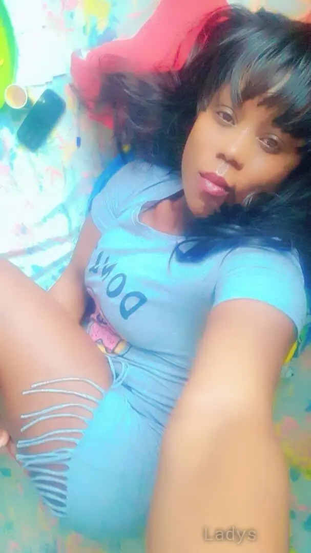 Cindy, 23 years brunette escorts in Goa, height 170 sm, Weight  kg