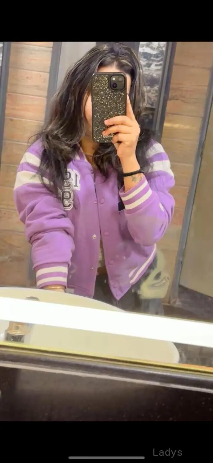 Komalshiriya, 20 years brunette escorts in Goa, height 173 sm, Weight kg