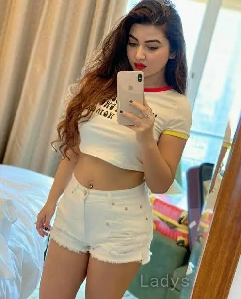 Simran, 21 years brunette escorts in Goa, height 154 sm, Weight  kg
