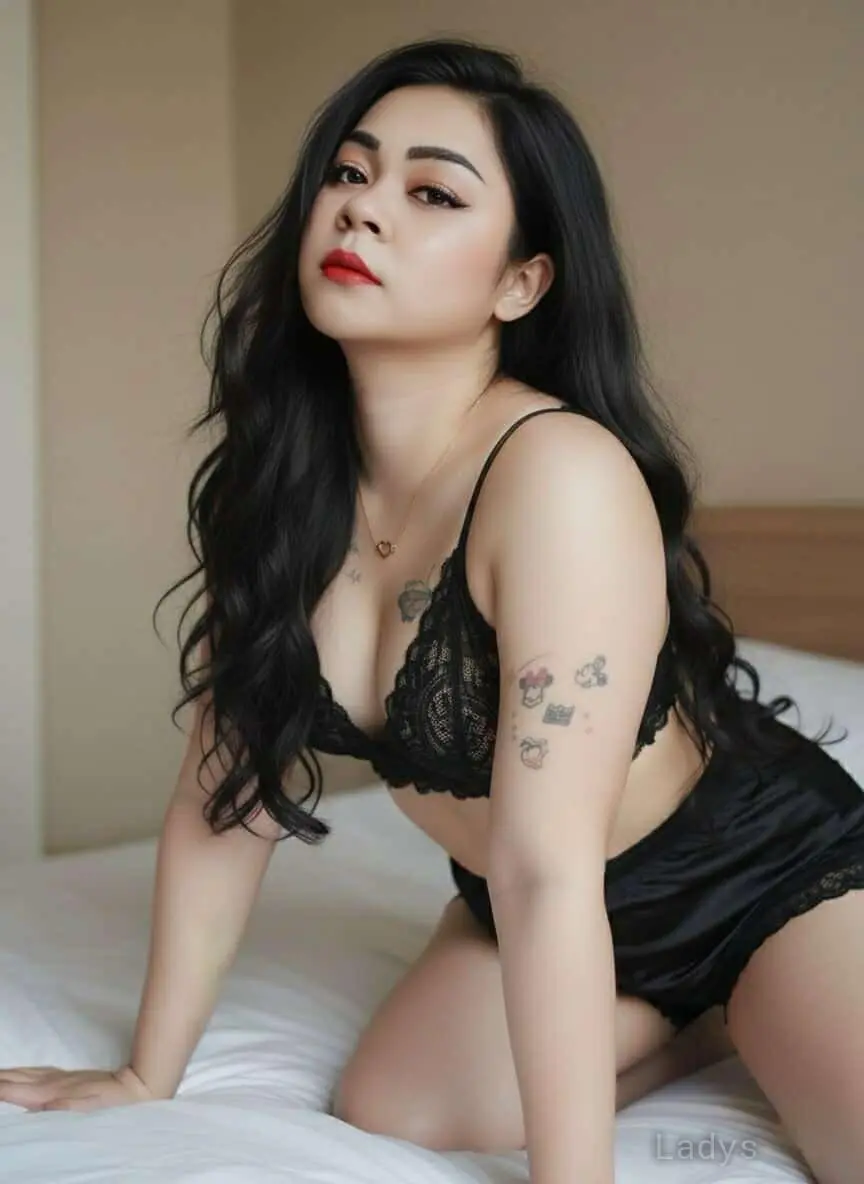 Emma, 20 years brunette escorts in Gurgaon, height 160 sm, Weight kg