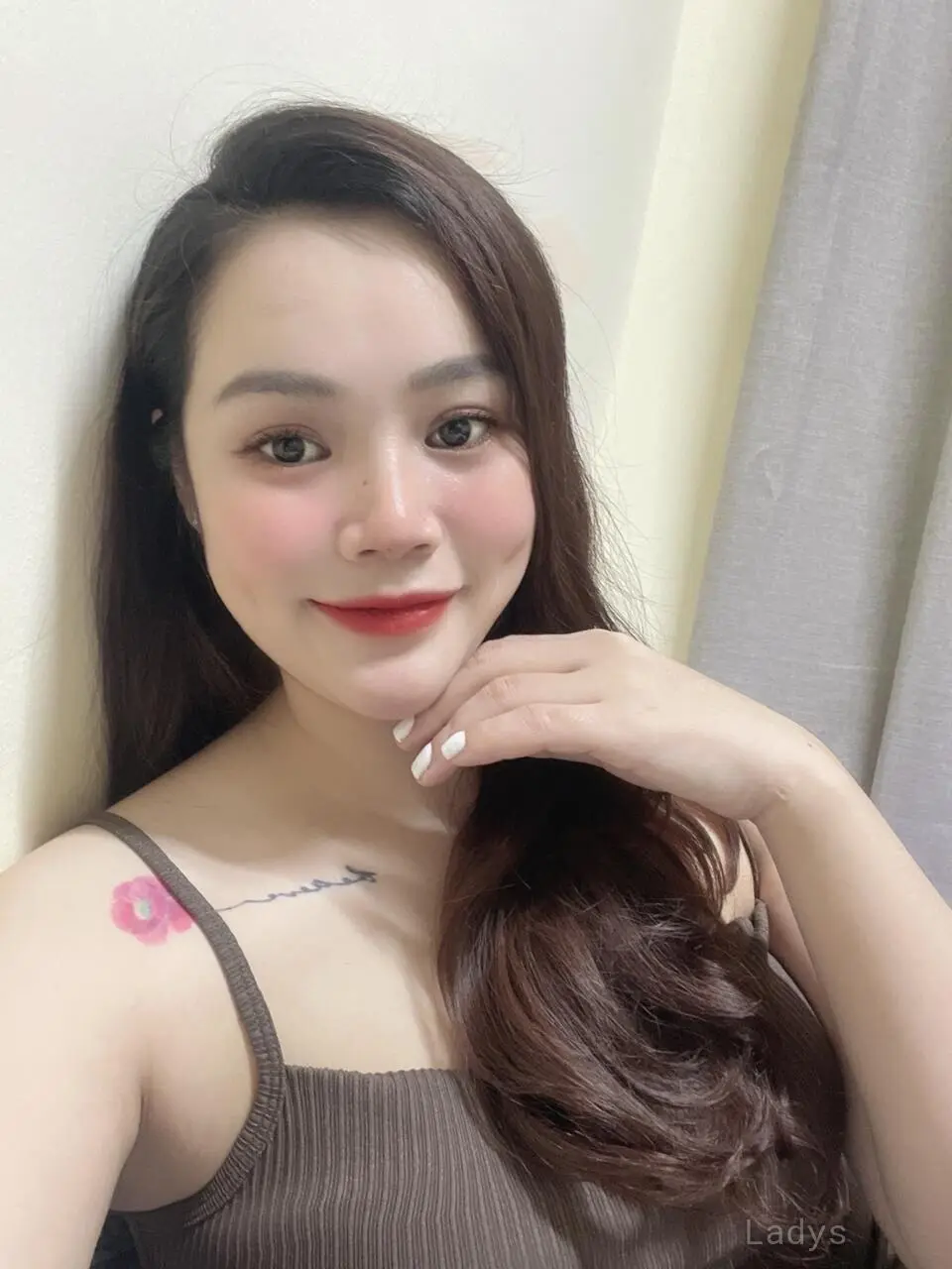 Jenifer, 22 years brunette escorts in Gurgaon, height 163 sm, Weight kg