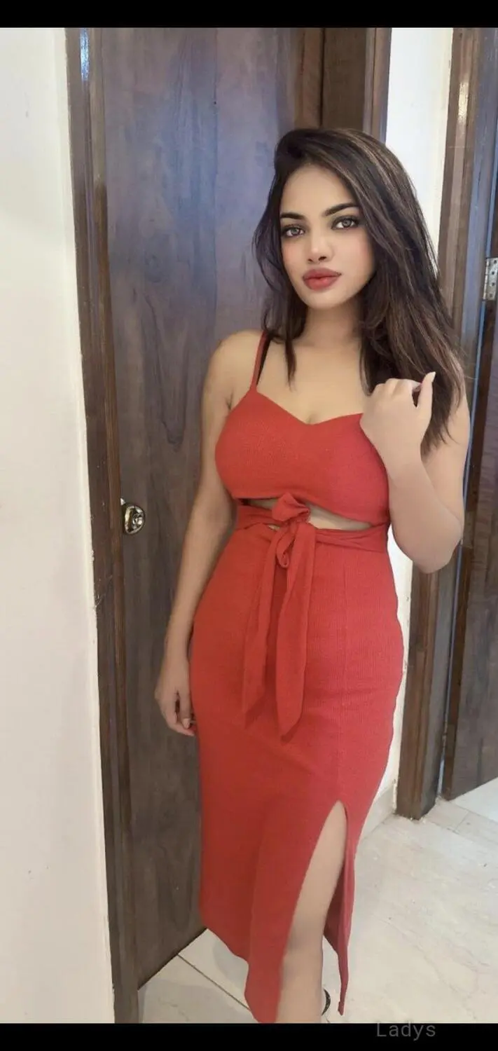 Sara, 25 years brunette escorts in Gurgaon, height 153 sm, Weight  kg