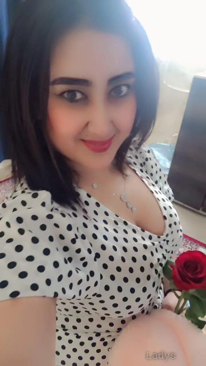 Sitora, 21 years brunette escorts in Gurgaon, height 154 sm, Weight kg