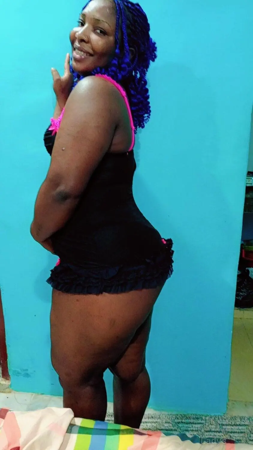 Vartika, 24 years brunette escorts in Gurgaon, height sm, Weight kg