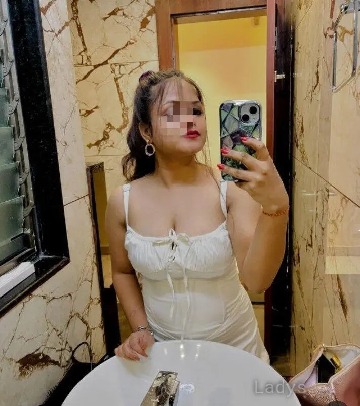 Ankita, 26 years brunette escorts in Guwahati, height 154 sm, Weight kg