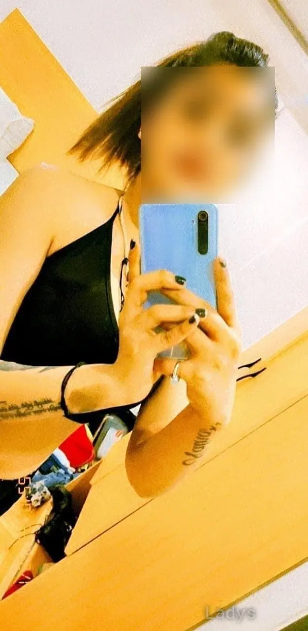 Naina, 23 years brunette escorts in Guwahati, height 167 sm, Weight kg