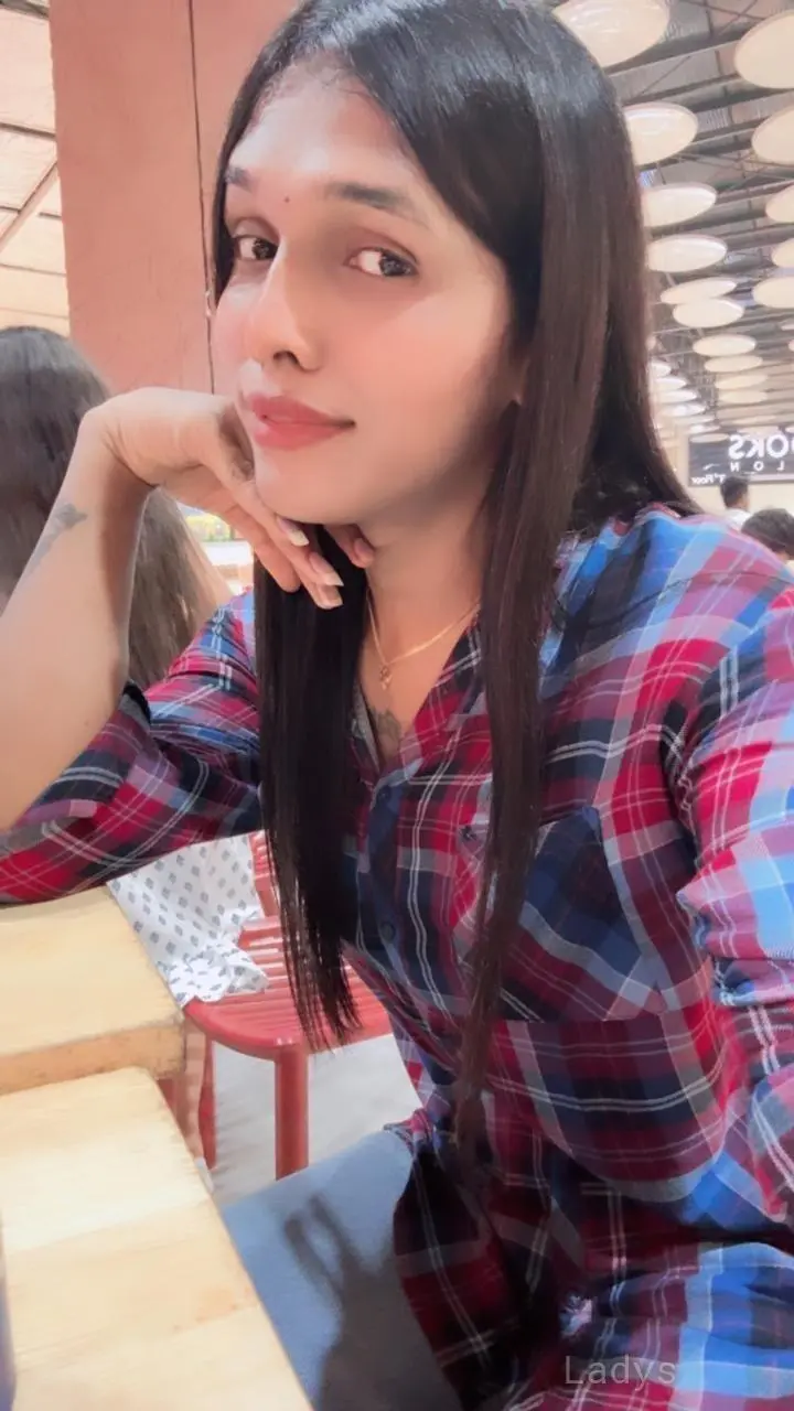 Nancy, 22 years brunette escorts in Guwahati, height 155 sm, Weight  kg