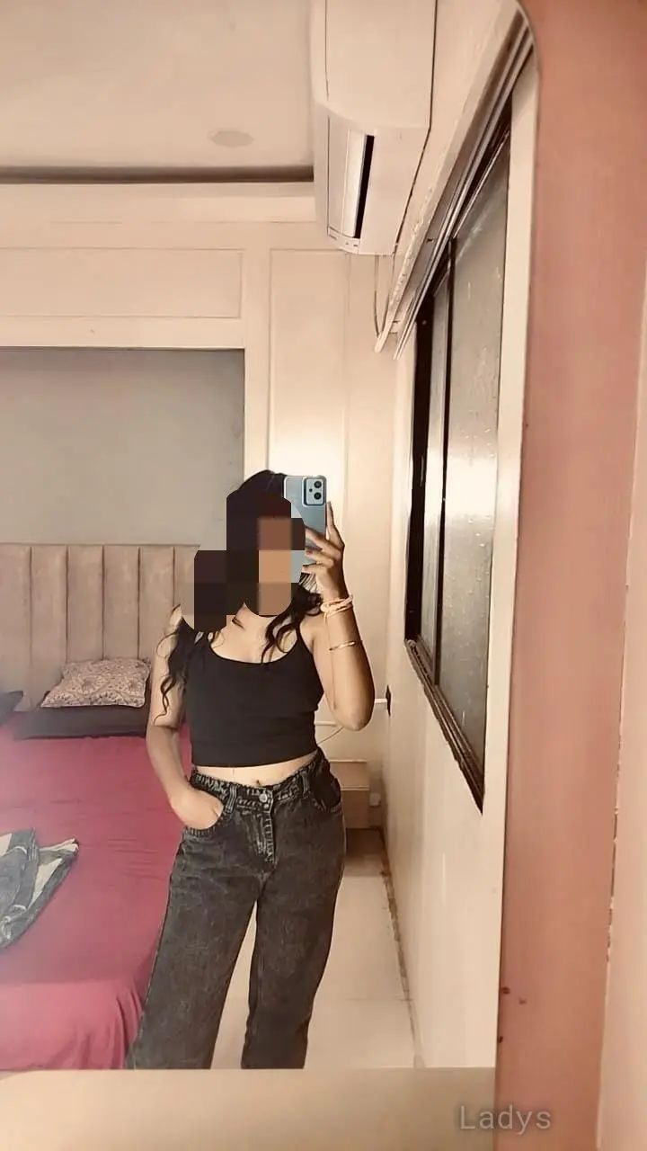 Nani, 23 years brunette escorts in Ho Chi Minh, height 154 sm, Weight  kg