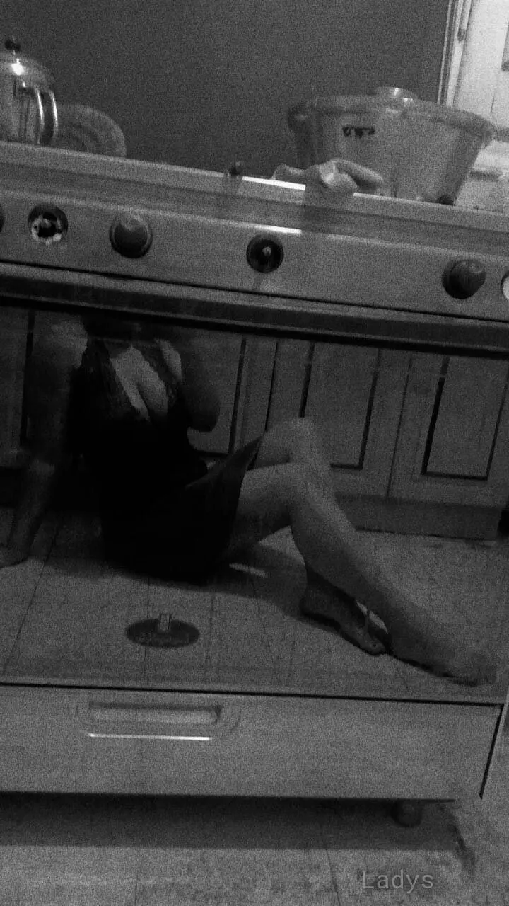 Lola, 22 years brunette escorts in Hurghada, height 164 sm, Weight  kg