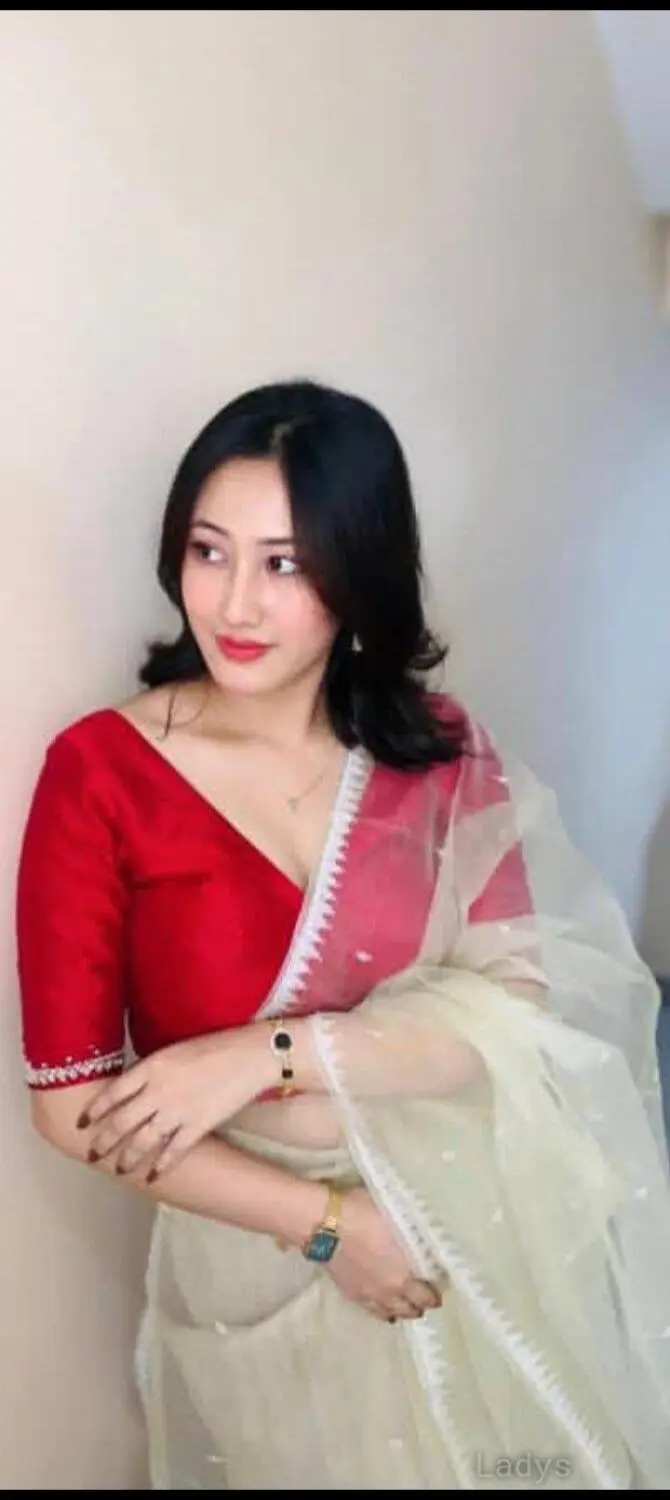 Anamika, 21 years brunette escorts in Hyderabad, height 155 sm, Weight kg