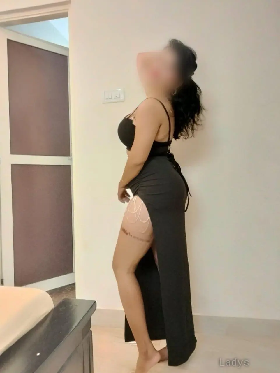 Darina, 28 years brunette escorts in Hyderabad, height 166 sm, Weight  kg