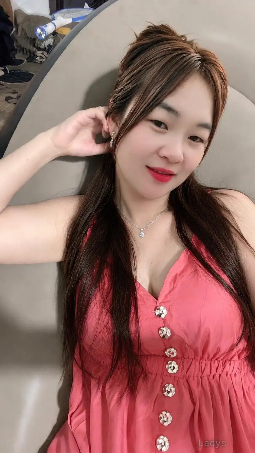 Emaa, 23 years brunette escorts in Hyderabad, height 165 sm, Weight kg