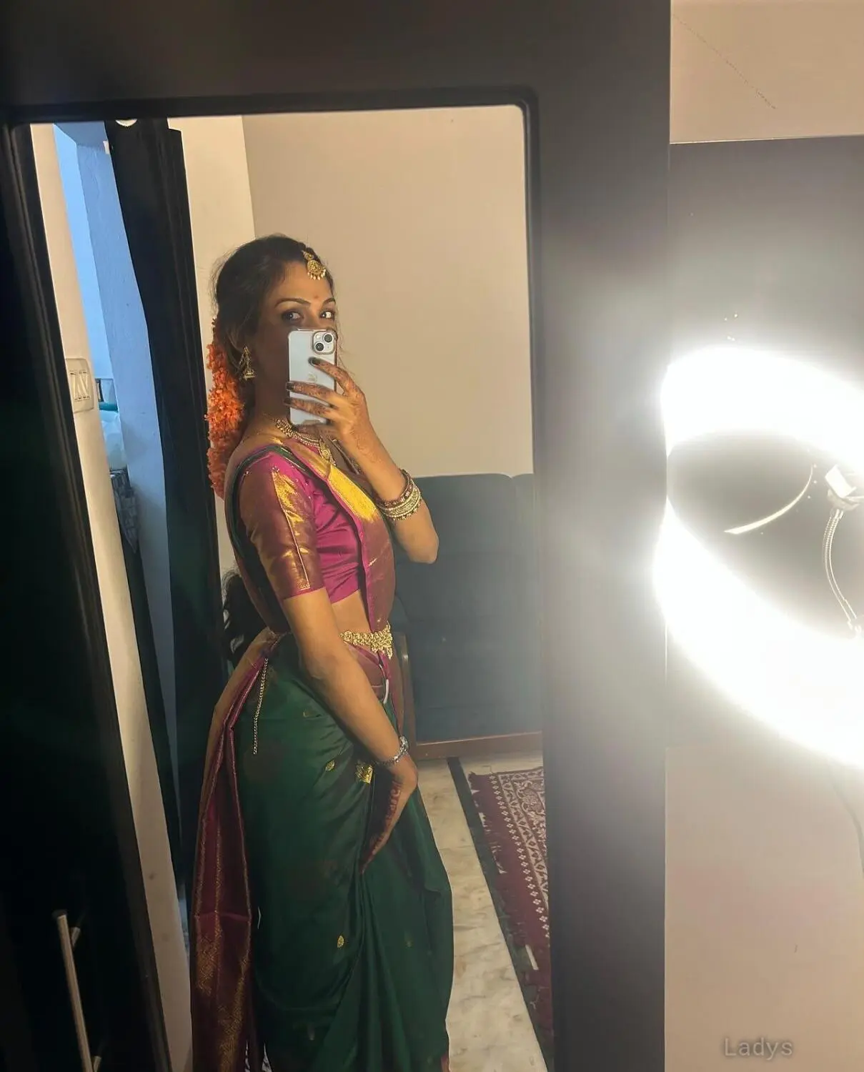 lasya, 24 years brunette escorts in Hyderabad, height sm, Weight kg
