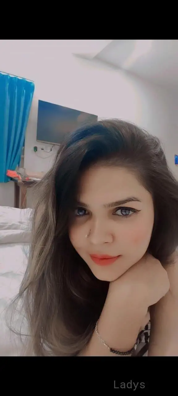 Natasha, 26 years brunette escorts in Hyderabad, height 154 sm, Weight  kg