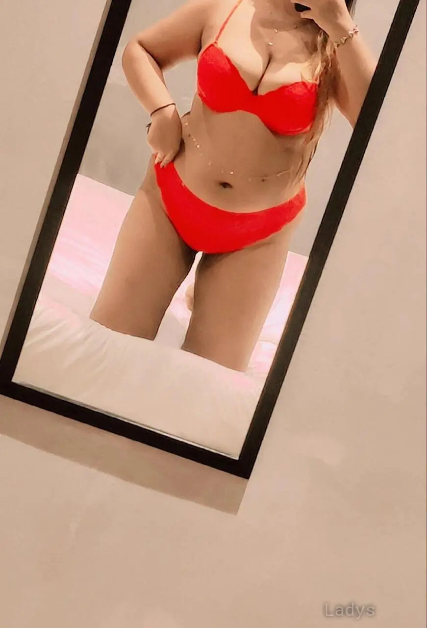 Nisha, 25 years brunette escorts in Hyderabad, height 163 sm, Weight kg