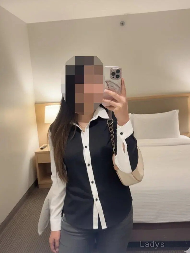 Piya, 22 years brunette escorts in Hyderabad, height 165 sm, Weight  kg
