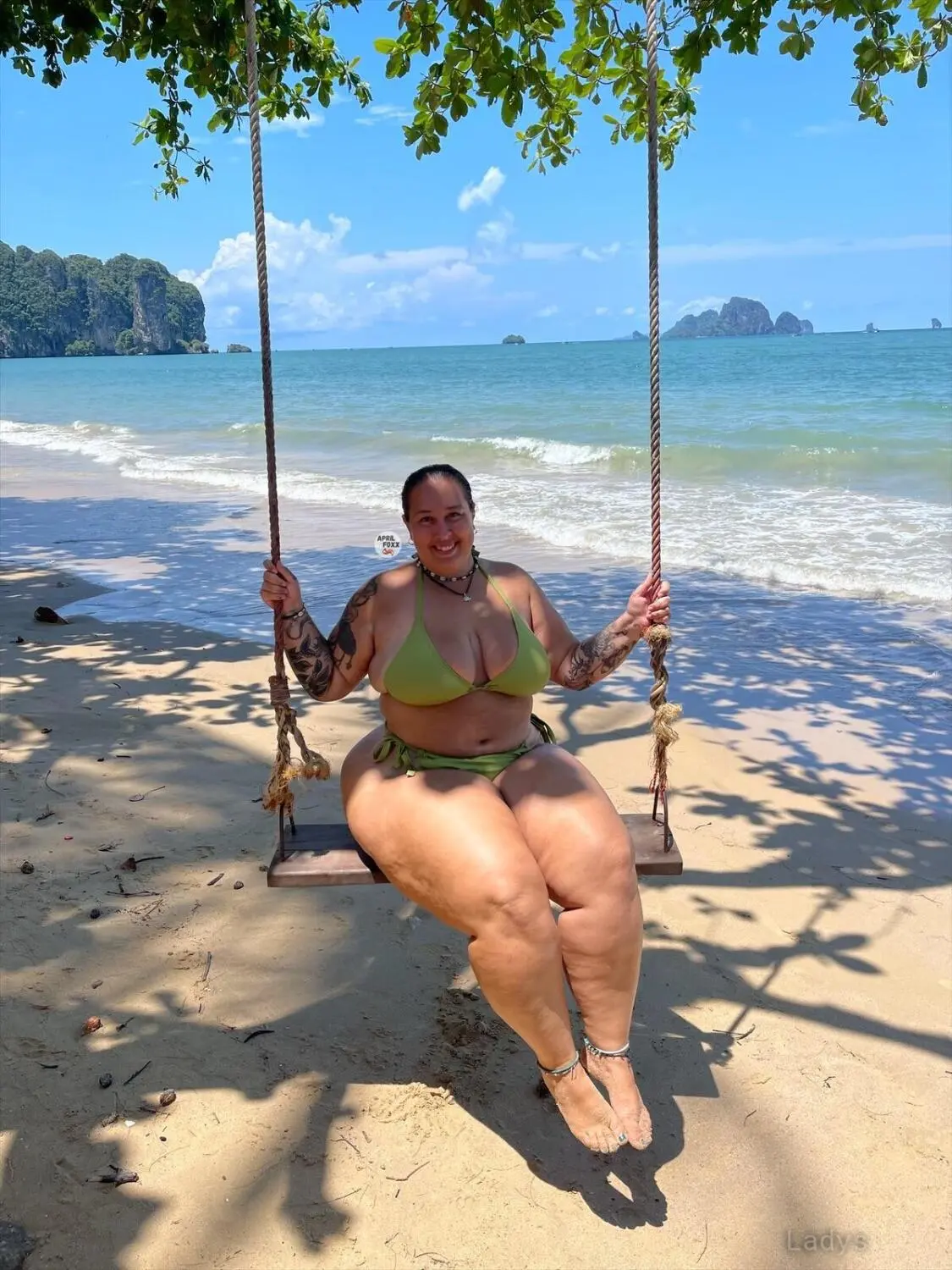 BBW Bunny, 28 years brunette escorts in Indianapolis, height 175 sm, Weight 119 kg