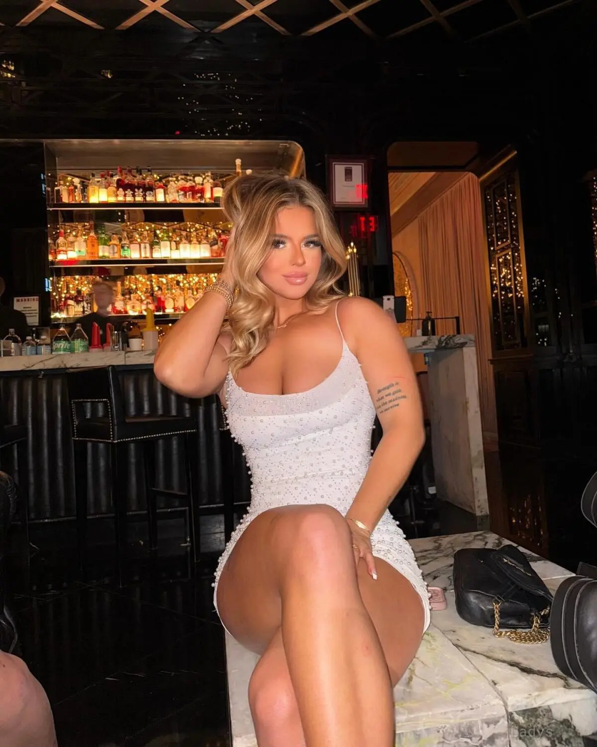 Sam Sacc, 30 years brunette escorts in Indianapolis, height 158 sm, Weight 59 kg