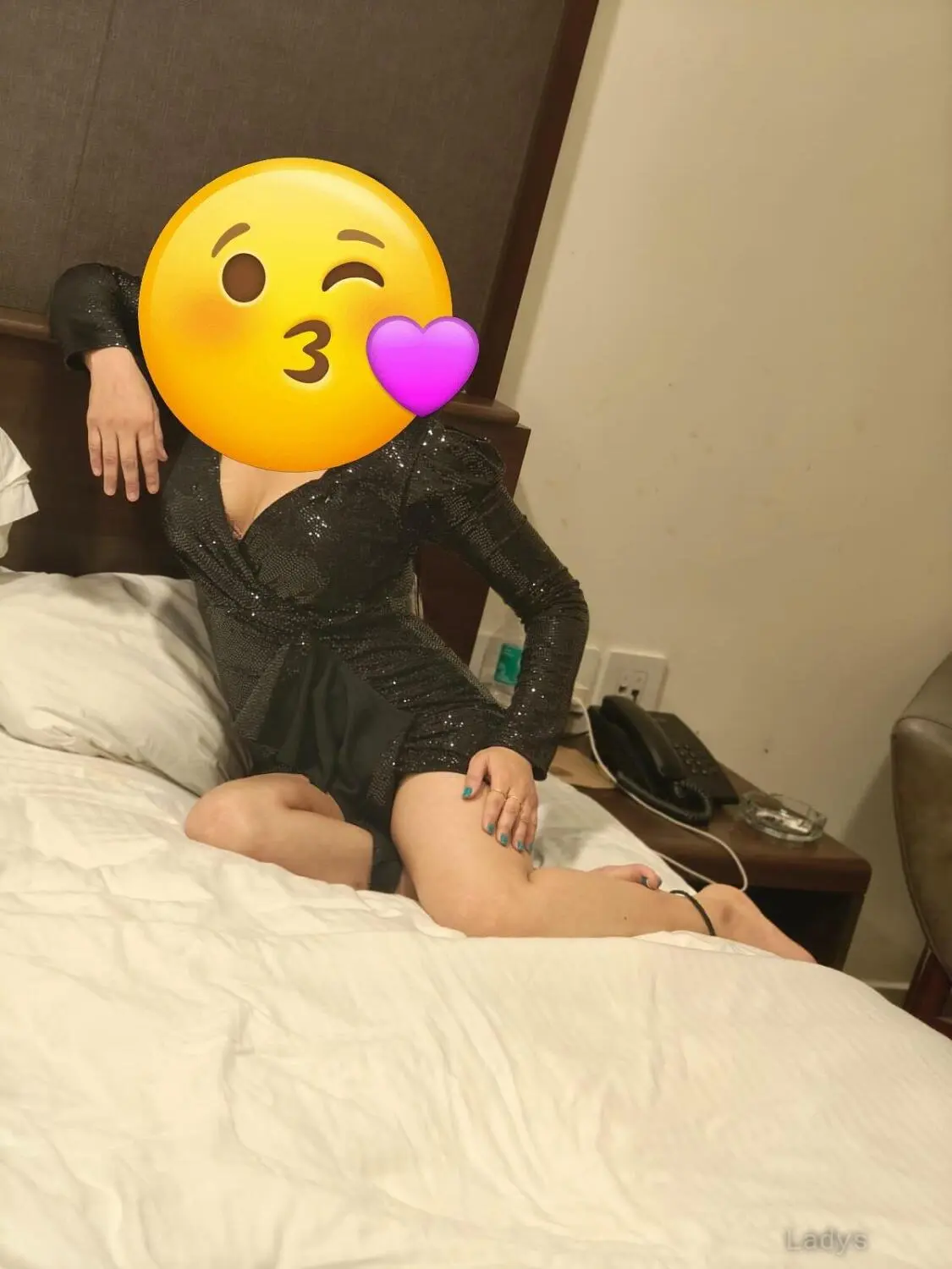 DIRECT CASH PAY SEE HAND, years brunette escorts in Indore, height sm, Weight kg