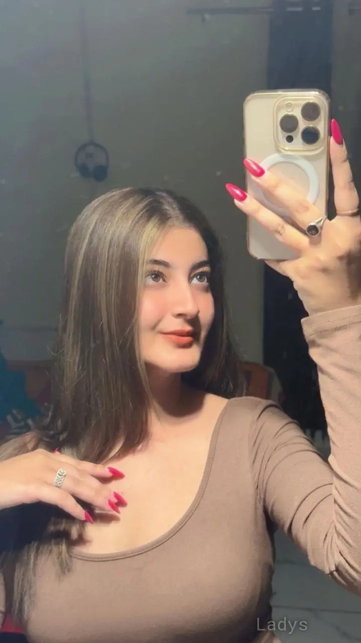 Khushi, 21 years brunette escorts in Islamabad, height 168 sm, Weight kg
