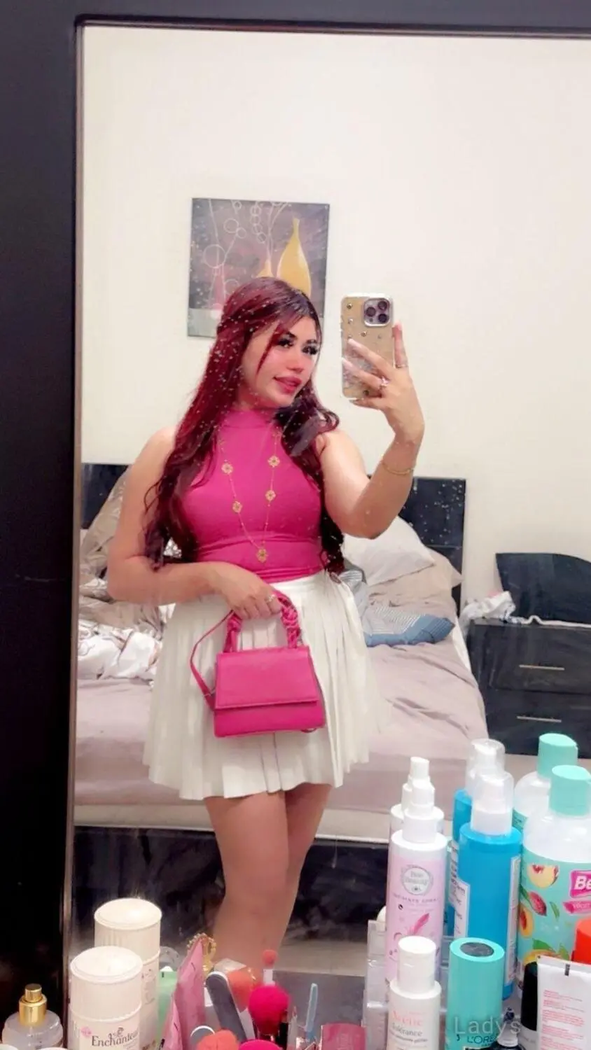 Mariam, 21 years brunette escorts in Istanbul, height 160 sm, Weight  kg