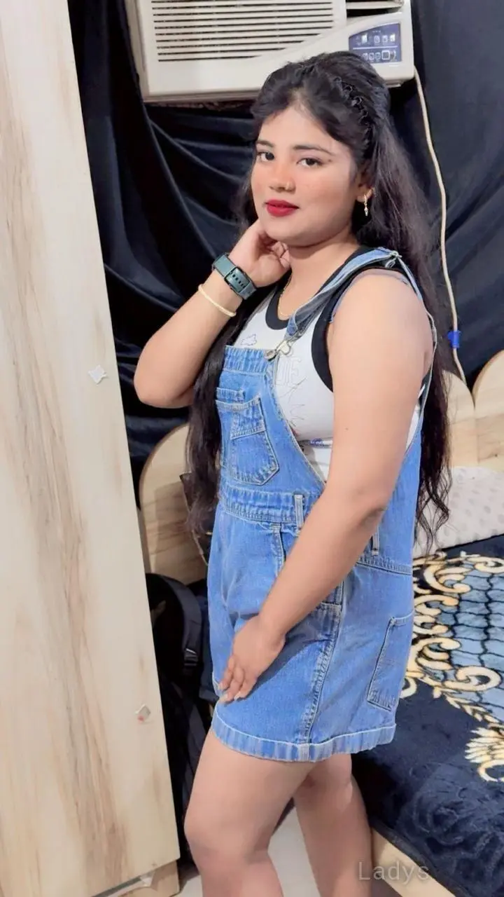 Annie, 22 years brunette escorts in Jaipur, height  sm, Weight  kg