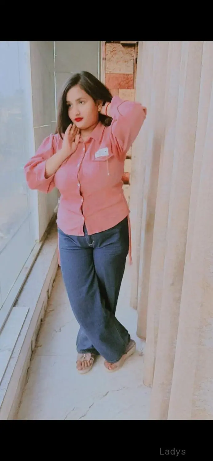 Nitu ( Self ), 23 years brunette escorts in Jaipur, height 160 sm, Weight kg