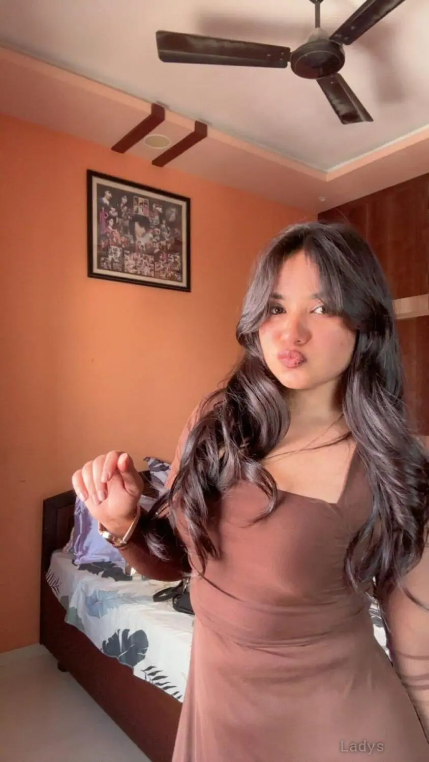 Saloni, 22 years brunette escorts in Jaipur, height 154 sm, Weight  kg