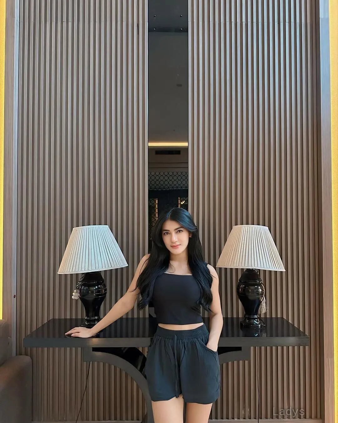 Camellia, 23 years brunette escorts in Jakarta, height 165 sm, Weight kg