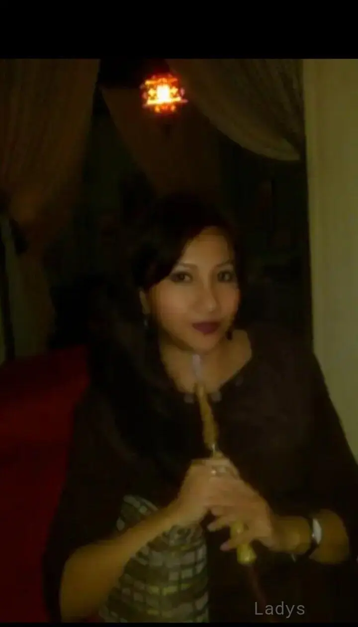 Linda, 33 years brunette escorts in Jakarta, height 164 sm, Weight  kg