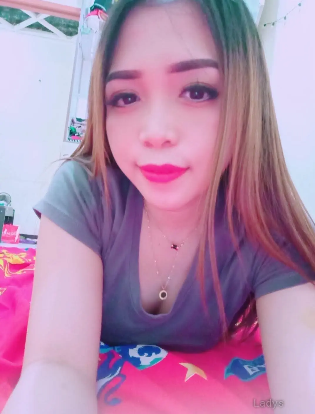 Shakira, 22 years brunette escorts in Jakarta, height 162 sm, Weight  kg