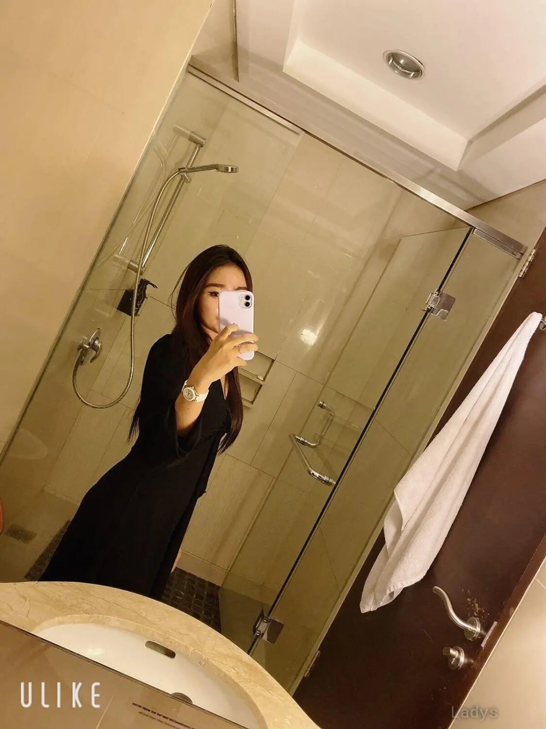 Sherly, 26 years brunette escorts in Jakarta, height 165 sm, Weight kg