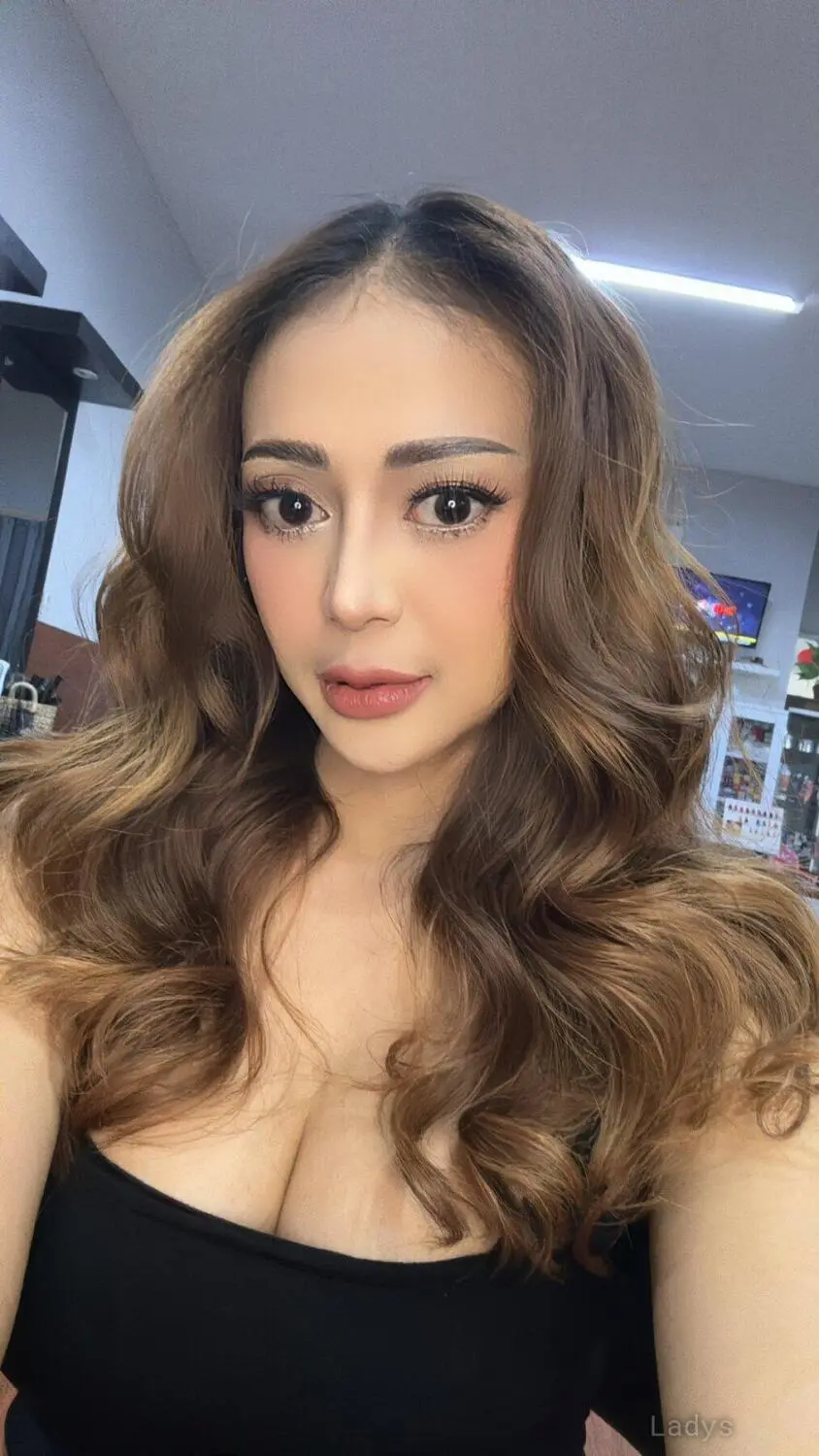 Ziiee, 26 years brunette escorts in Jakarta, height 160 sm, Weight kg