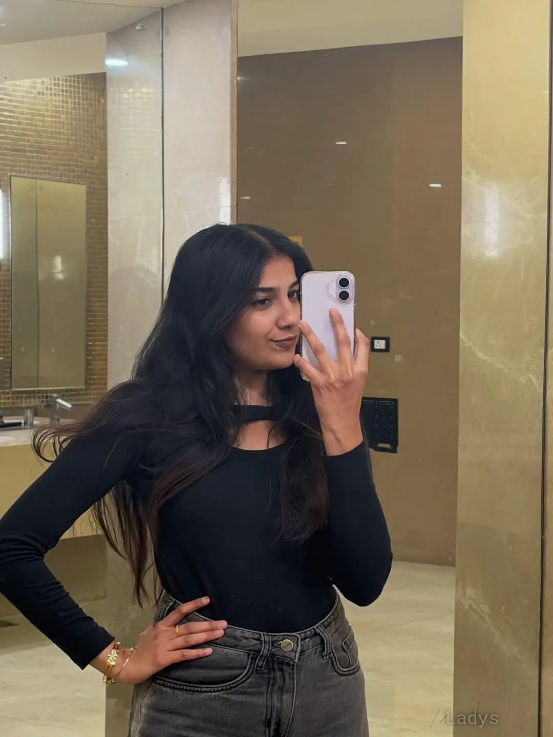 Aalya, years brunette escorts in Jamnagar, height sm, Weight kg